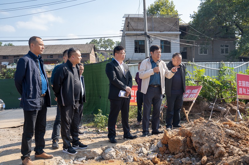 集团公司党委书记、董事长黄海调研我司中心城区重大城建项目